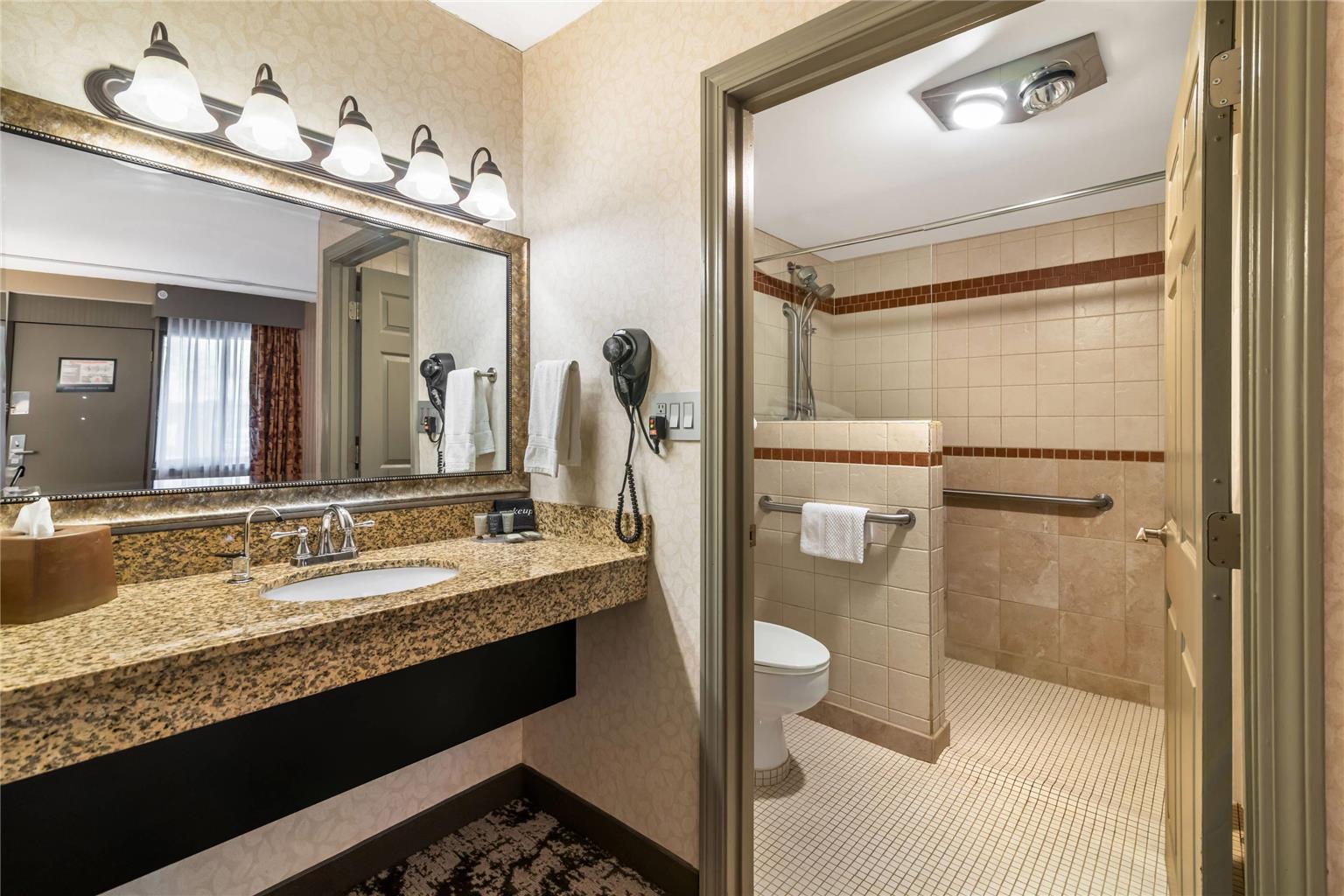 Maine Evergreen Hotel an Ascend Collection Hotel - photo 37