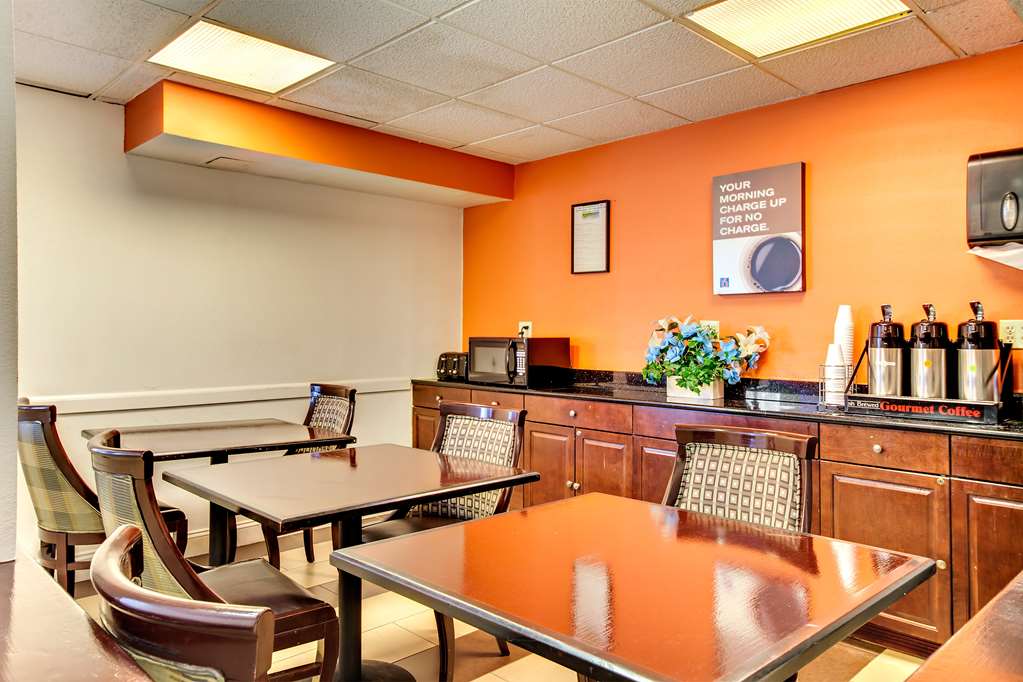 Motel 6 Washington DC - photo 20