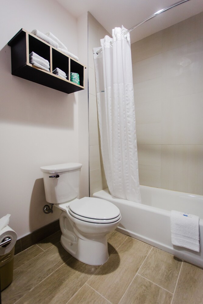 Palacio Royale Inn Boutique Katy - photo 47