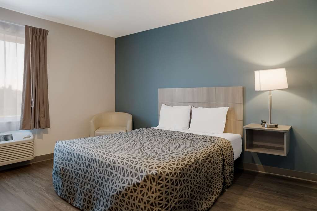 Woodspring Suites Detroit Sterling Heights - photo 27