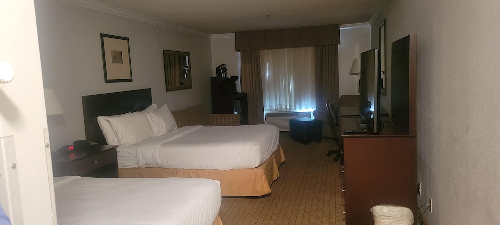 The Arc Hotel - photo 12