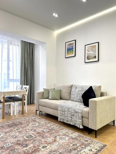 New Comfortable Apartment next to Mega Center shopping mall — 4-Star Luxury Hotel in Almaty, Kazakhstan