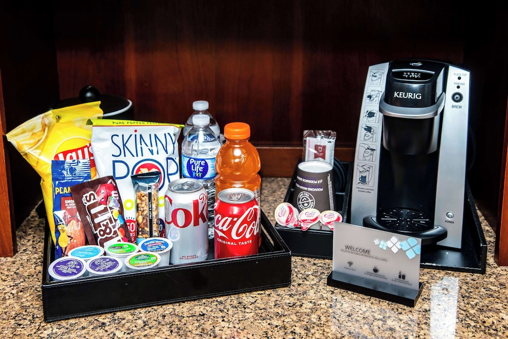 Hilton Garden Inn Alexandria Old Town National Harbor - photo 7