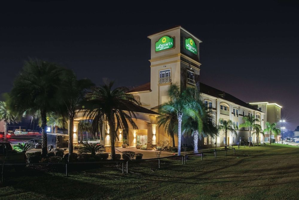 La Quinta Inn and Suites by Wyndham Lake Charles Casino Area - photo 12