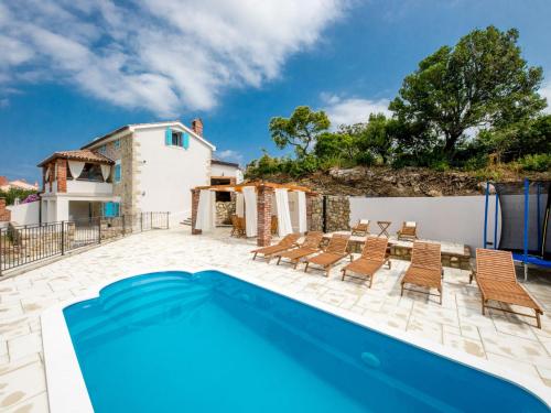 Studio Vip Heliopolis Ab — Agde