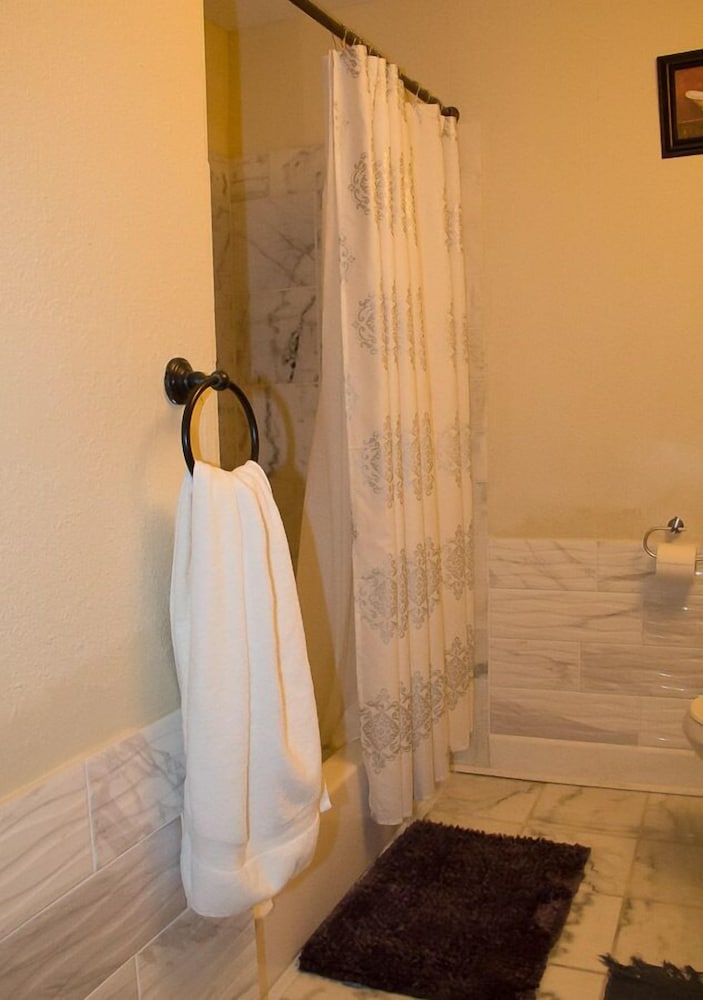 Alleyne's Place - photo 17