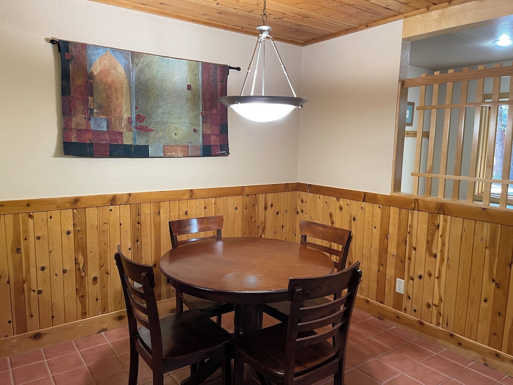 Mount Shasta Resort - photo 20