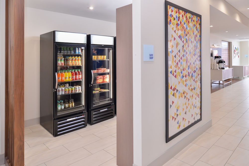 Holiday Inn Express & Suites Madison by IHG - photo 31
