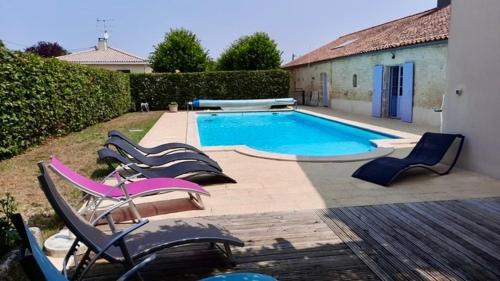 L ‘Églantine Gîte 6 personnes pet-friendly hotel Nalliers
