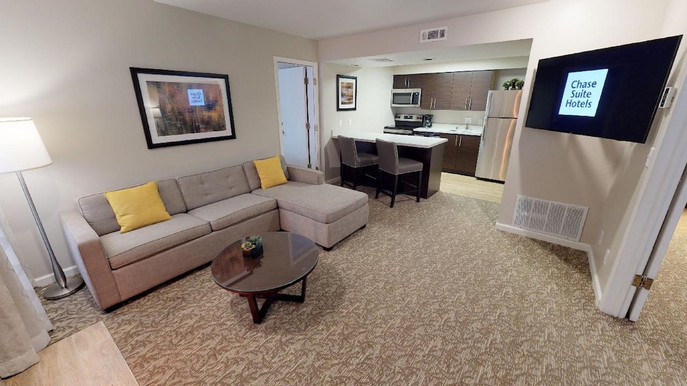 Chase Suite Hotel Newark Fremont - photo 17