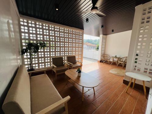Rumah Mawar By Impian Homestay Klia Salak Tinggi Nilai — 4-Star Luxury Hotel in Sepang, Malaysia