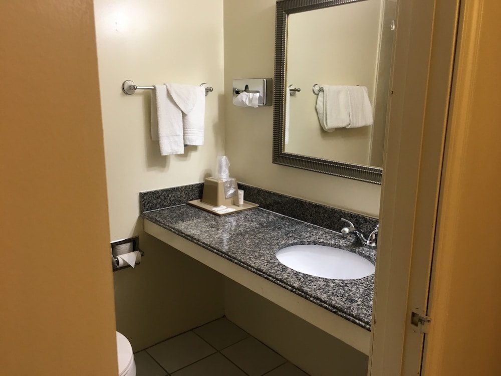 Big Spring Inn - photo 19