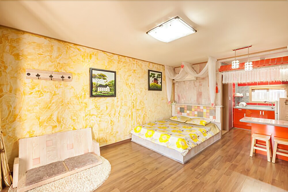 Namhae Ilmare Pension — 4-Star Luxury Hotel in Nammyeon, South Korea