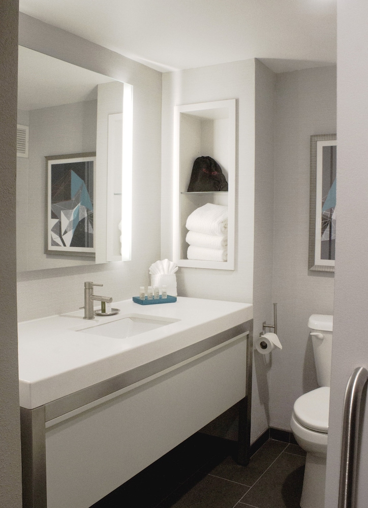 Hotel Indigo Harrisburg Hershey by IHG - photo 17