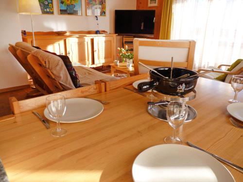 Châtillon B Inh 24792 in Leytron, Switzerland