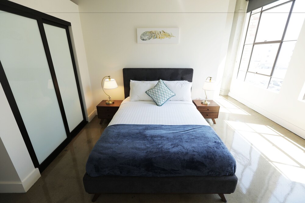 Downtown Lofty Suites - photo 21