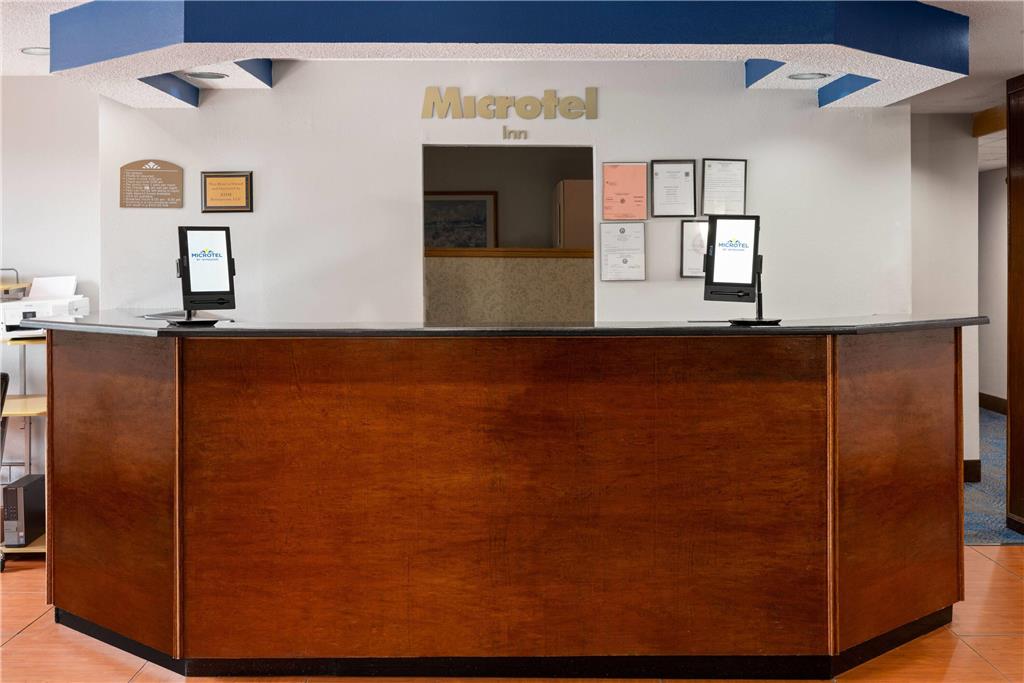 Microtel Inn by Wyndham Albany Airport - photo 4