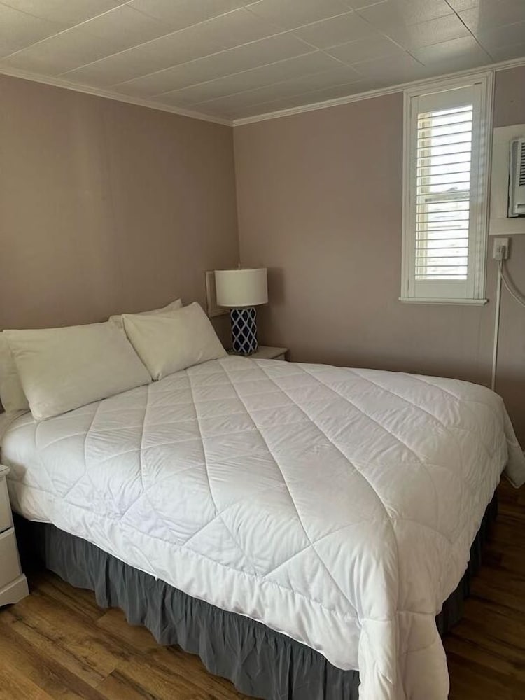 Vineyard Harbor Motel Private Beach - photo 205