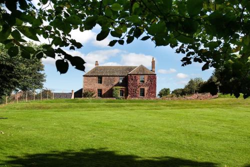 Papple Farmhouse at Papple Steading — 4-Star Luxury Hotel in Haddington, United Kingdom