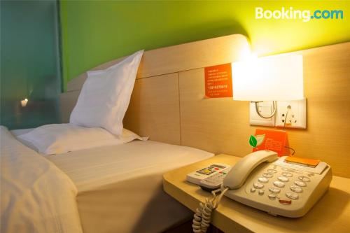 7 Days Inn Yiyang Taojiang Bus Station Branch — hotel in Yiyang