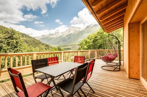 Delys Renovated Beside Park Climbing wall Hikes Mont Blanc views — 4-Star Luxury Hotel in Les Houches, France