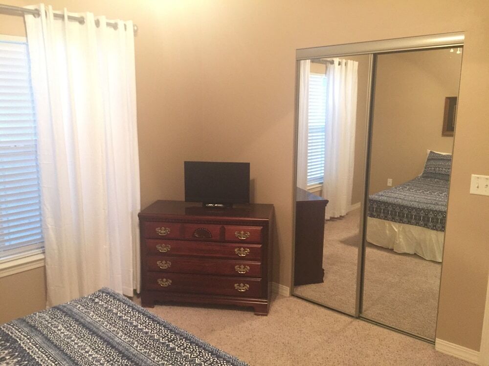 Tina Condo — Forsyth — photo 2
