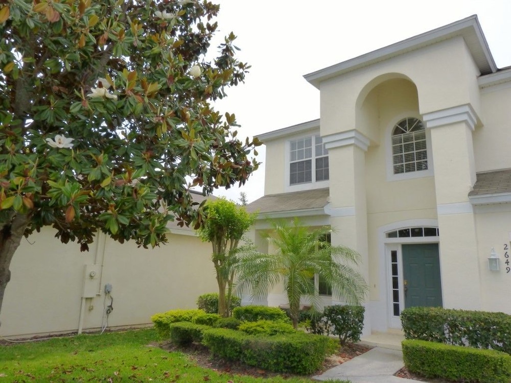 Stunning 6 Bedroom 4 Bath Pool Home in the Windsor Hills Resort - photo 37