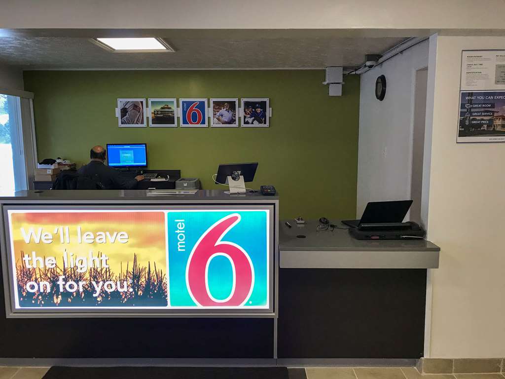 Motel 6 North Olmsted OH Cleveland - photo 17