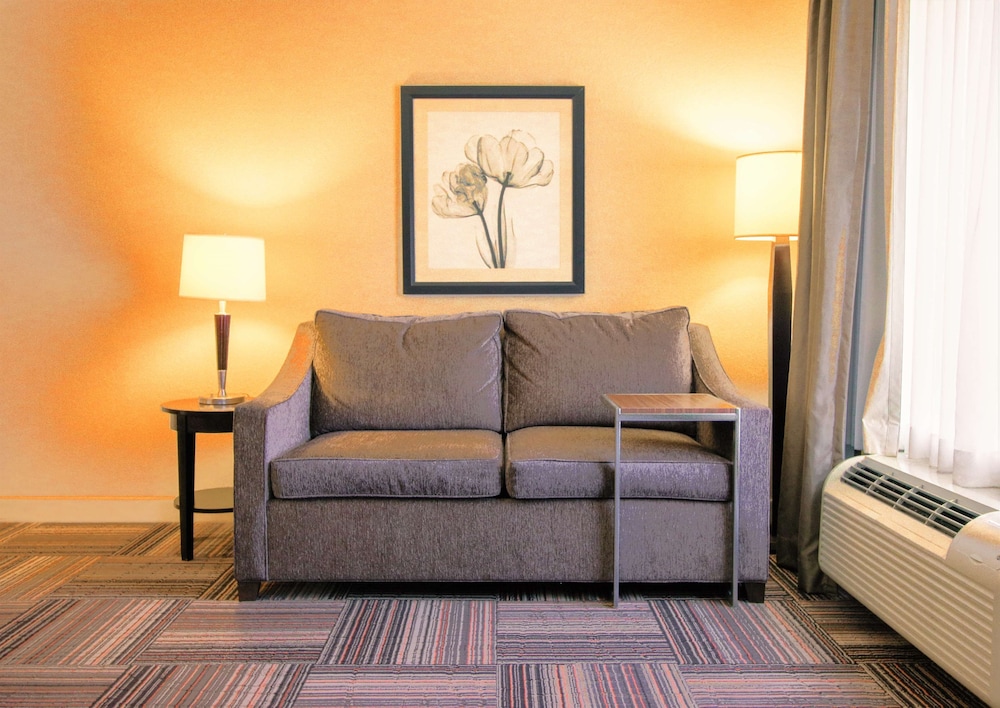 Hampton Inn & Suites by Hilton Flowery Branch Lake Lanier - photo 15