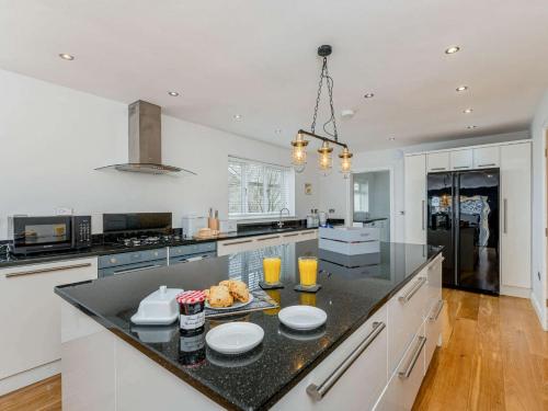 4 Bed In Penygroes 86423 — Penygroes