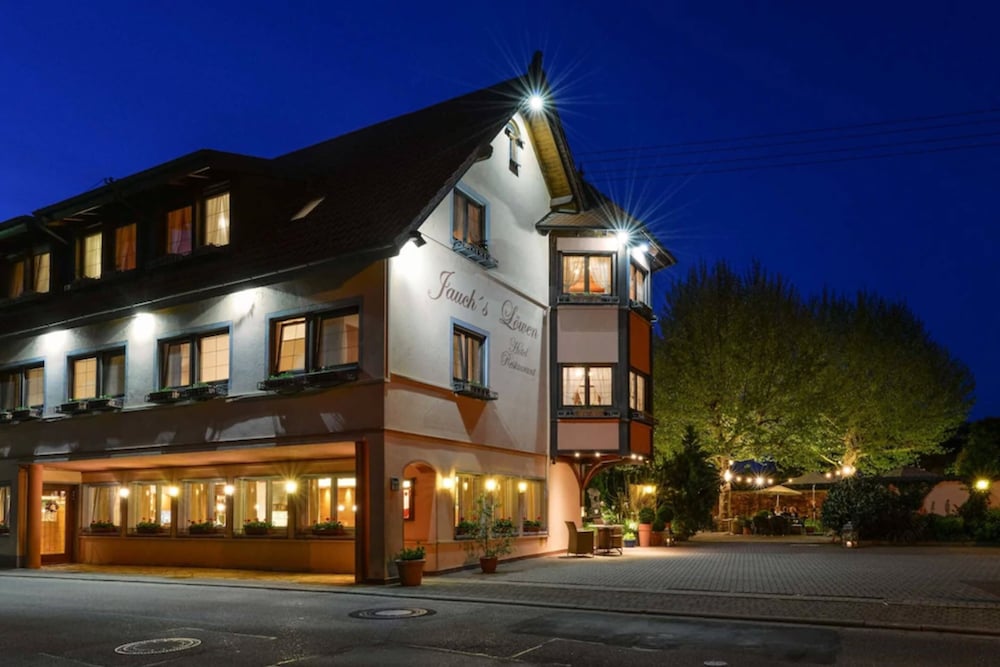 Jauch's Löwen Hotel Restaurant — hotel in Umkirch