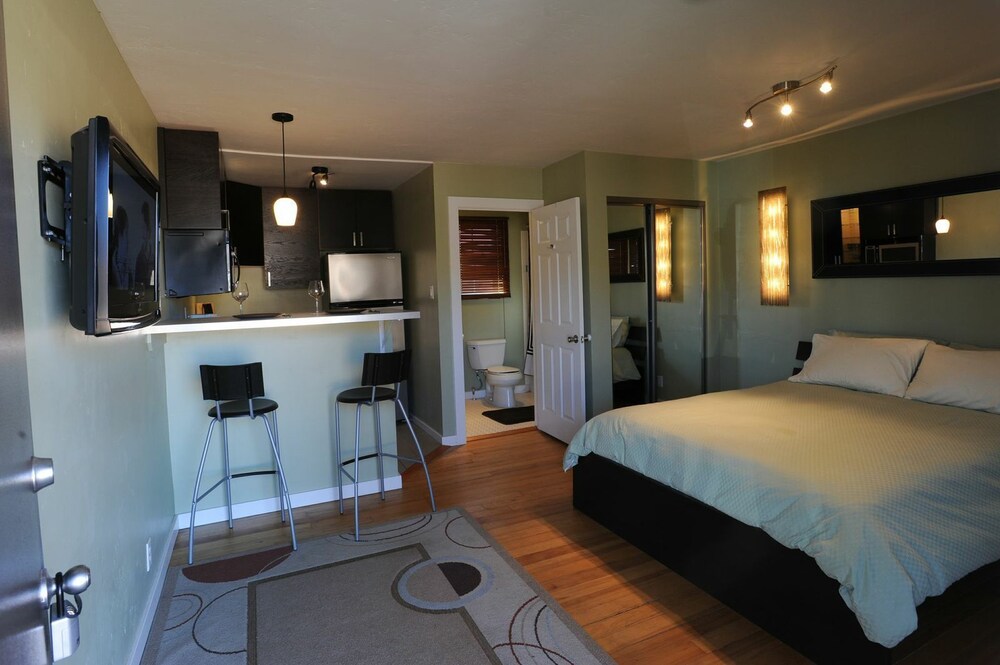 Flagstone Boutique Inn & Suites Canyons Collection Property - photo 5
