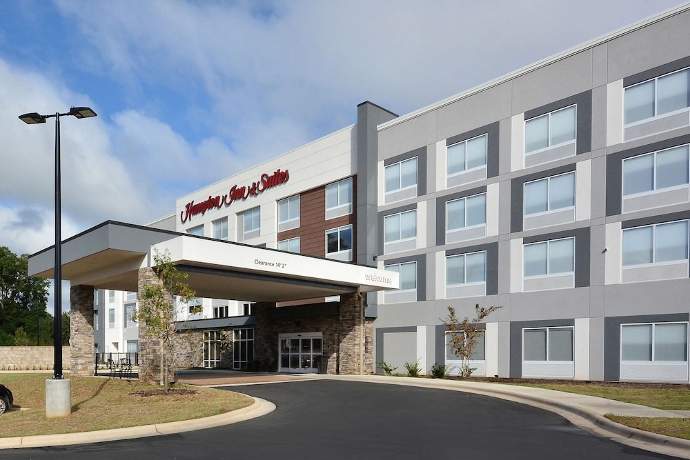 Hampton Inn & Suites by HIlton Charlotte North I 485 - featured photo
