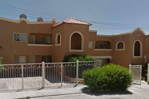 Comodo y ubicado Departamento Visa hospitales USA — 4-Star Luxury Hotel in Nogales, Mexico