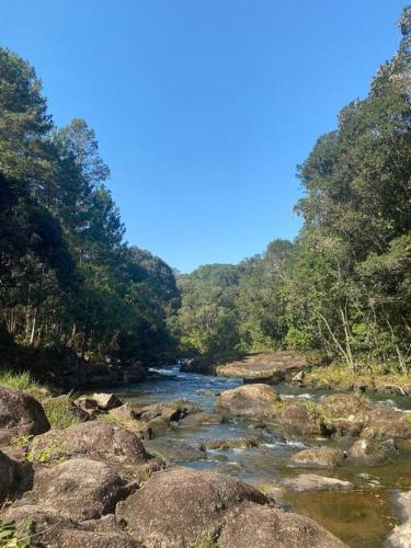 Sítio com privacidade cachoeira e mata atlântica in Juquitiba, Brasil