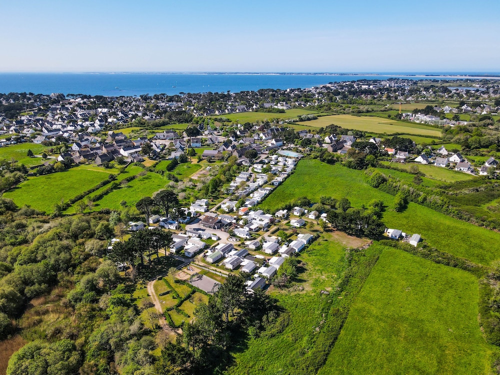Camping le Dolmen — 4-Star Luxury Hotel in Carnac, France