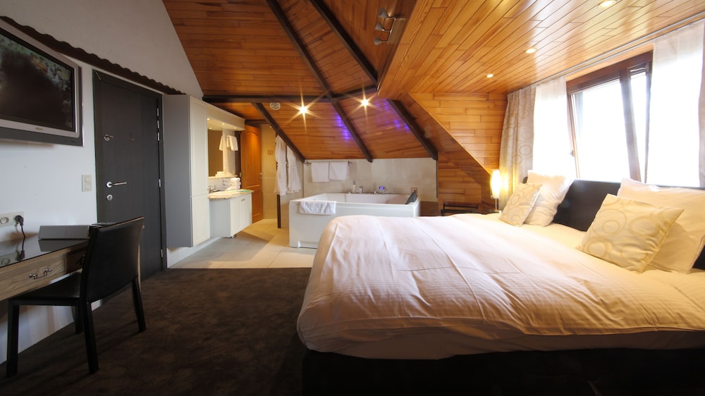 Hostellerie Kemmelberg — 4-Star Luxury Hotel in Brussels, Belgium