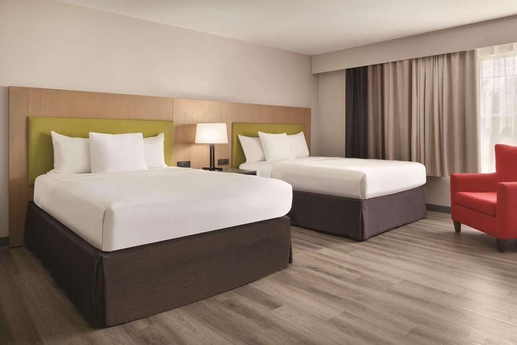 Country Inn & Suites by Radisson Cedar Falls near University - photo 8
