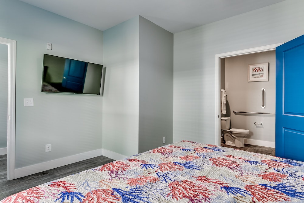 Together Resorts Cherry Grove Resort at 5401 B N Ocean Blvd - photo 7