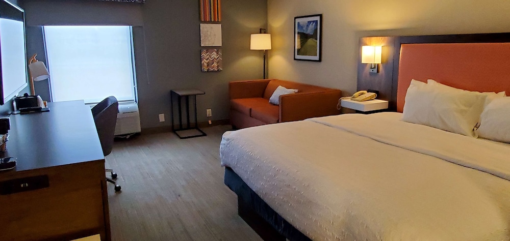 Hampton Inn Hillsville - photo 26