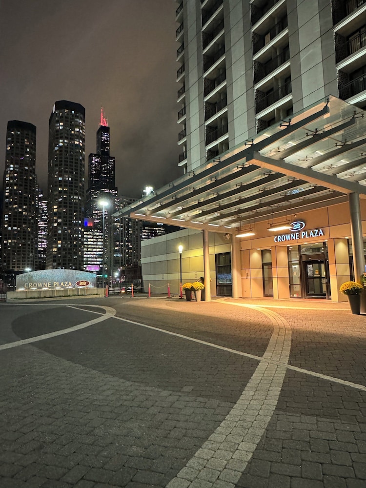 Crowne Plaza Chicago West Loop by IHG - photo 49