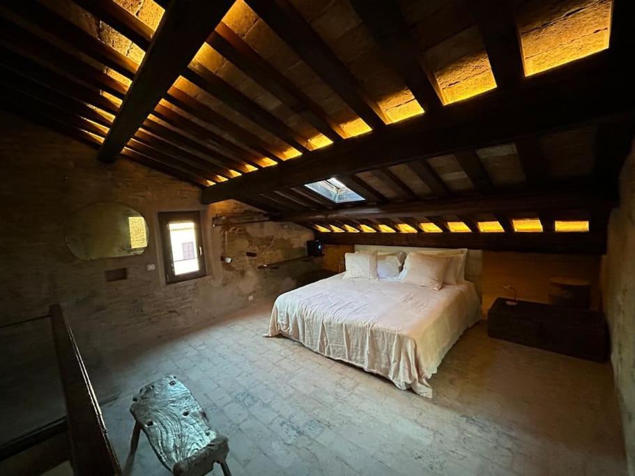 Palazzo Sabbioni Romantic Apartment With Kitchen Park View — 4-Star Luxury Hotel in Ferrara, Italy