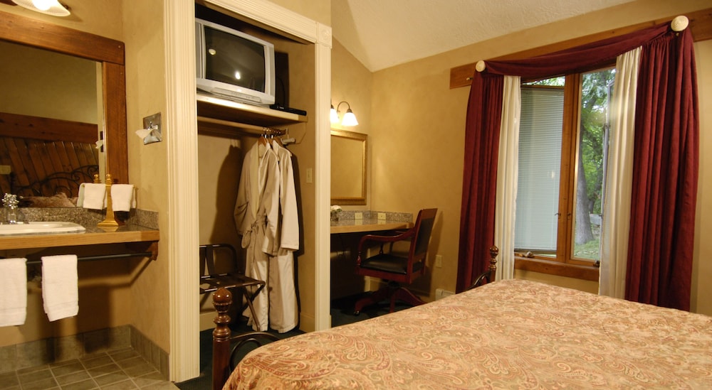 Wrens Nest Inn - photo 12