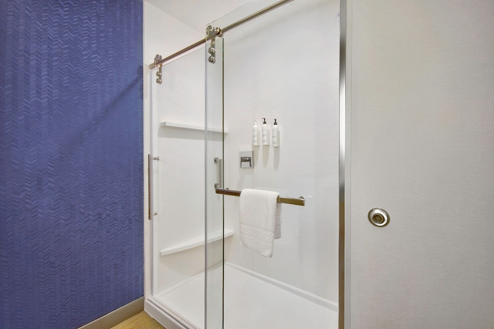 Fairfield Inn & Suites by Marriott Cincinnati North - photo 15