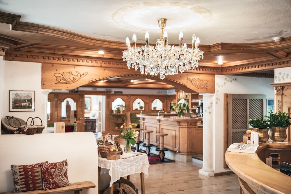 Hotel Chalet Corso — Bolzano — photo 2
