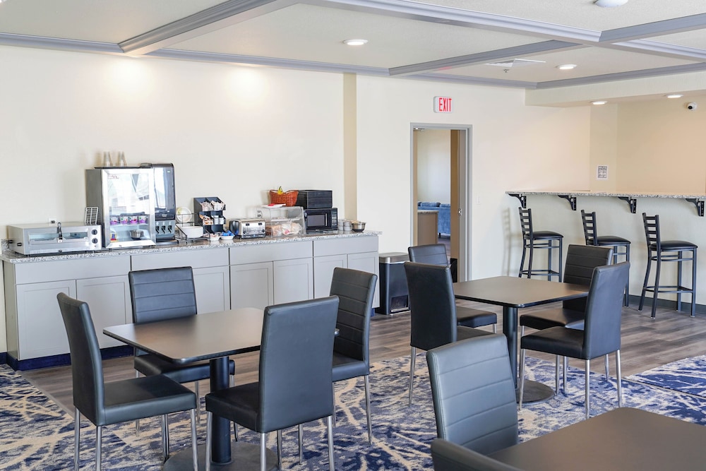 Iron Creek Inn & Suites - photo 10