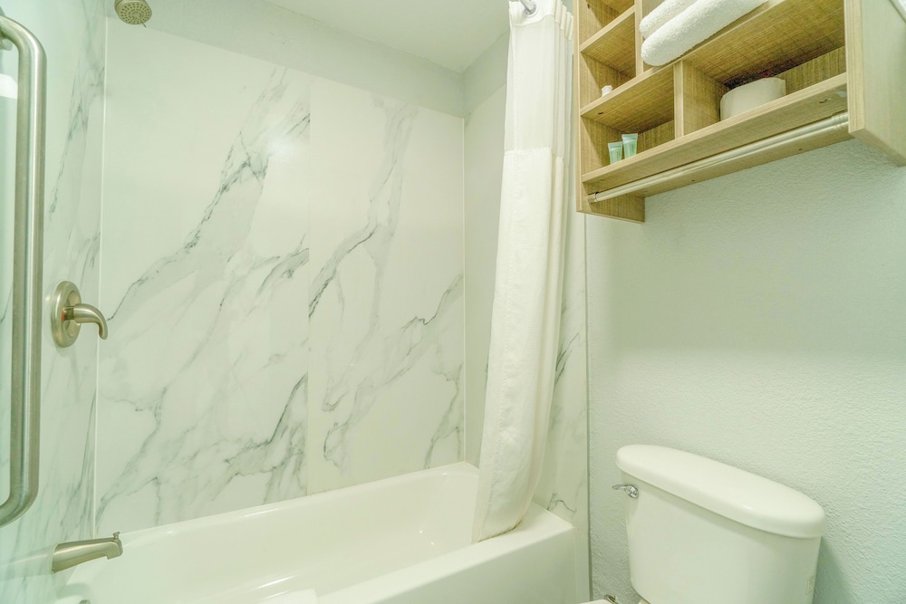 Pleasanton Executive Inn By OYO - photo 28