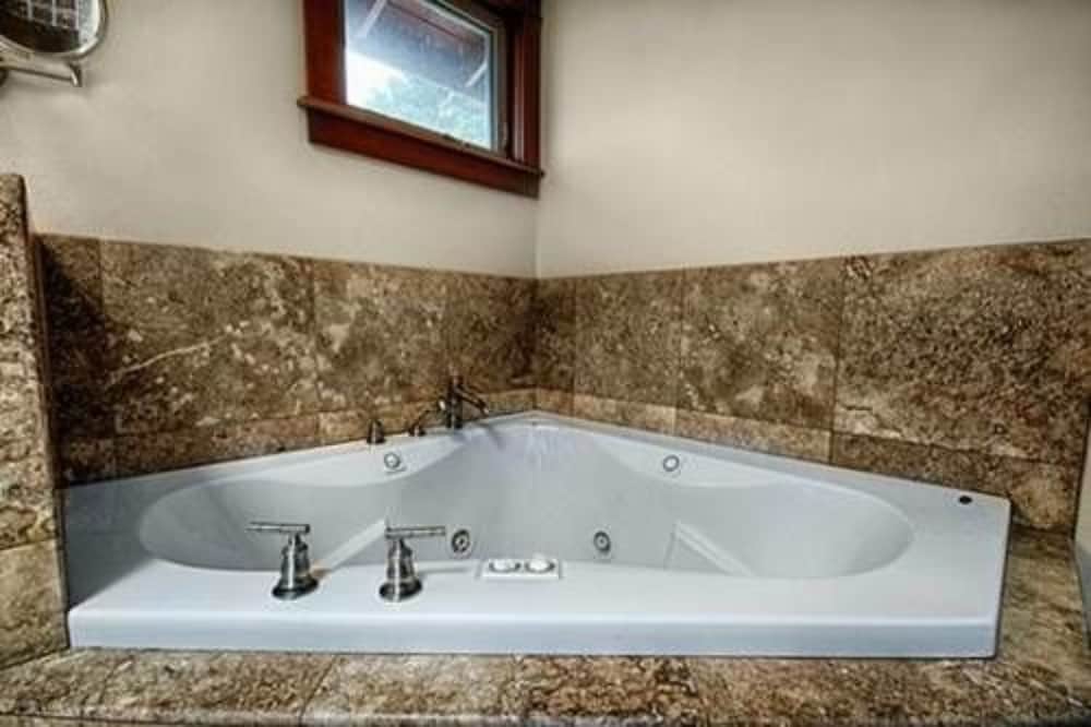 Kona Palace in Captain Cook - photo 28