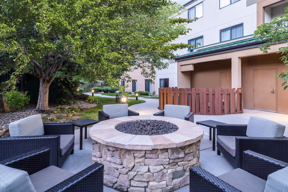 Courtyard Colorado Springs South - photo 38