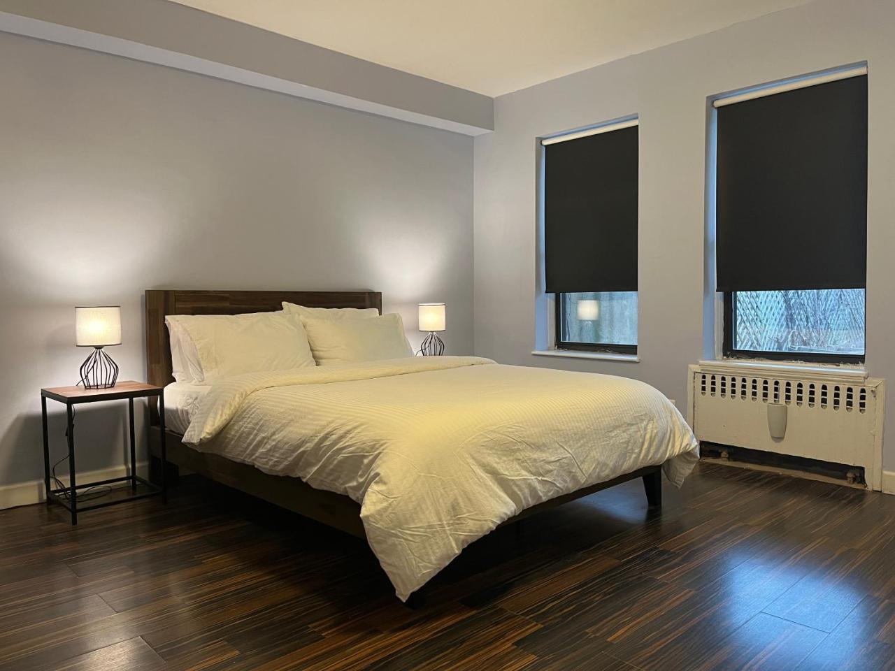 Close to all 2 room suite in a 1 family townhouse — 4-Star Luxury Hotel in Brooklyn, United States